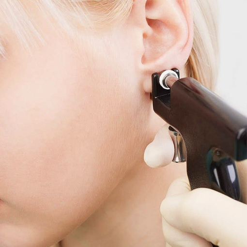 Как прокалывают уши в Клинике Здоровья Исток?