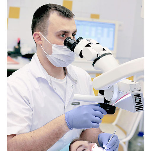 Лечение зубов под микроскопом <br>в Клинике Здоровья Исток