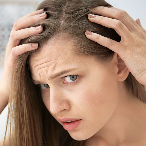Причины выпадения волос <br>после родов